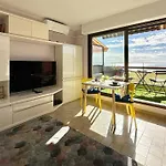 The View-centre- Clim -parking-vue Mer-plage * Ментона